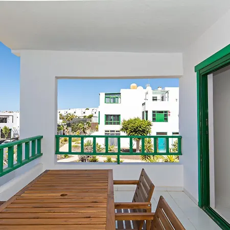 Tuscan Seaviews - 2br Pool & Terrace *